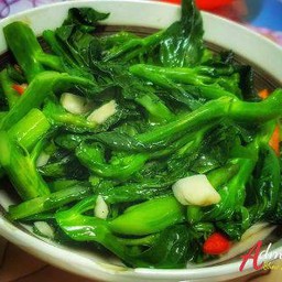 ผัดคะน้าราดข้าว(ไม่ใส่เนื้อสัตว์)