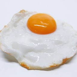 ไข่ดาวเจาะไข่แดง