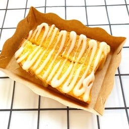 Toast Tea & Milk by Kanom Baan Nine