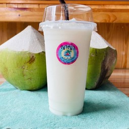 ญาญ่า น้ำมะพร้าวปั่นนมสด