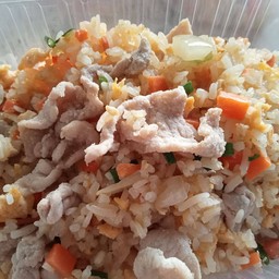 ข้าวผัดหมู