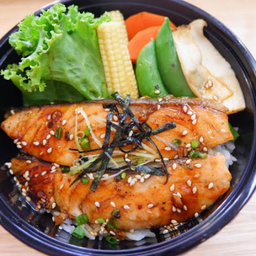 ข้าวราดหน้าปลาแซลมอน+ซอสเทอริยากิ