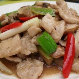 หมูผัดน้ำมันหอย