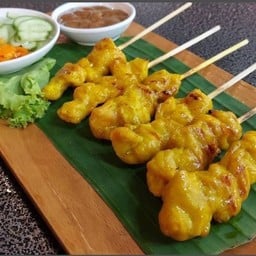 หมูสะเต๊ะชุดใหญ่