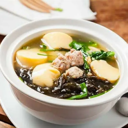 ต้มจืดเต้าหู้หมูสับสาหร่าย