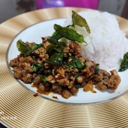 หิวจัง มาม่าผัด ชีสนุ่ม @ ทีแอนด์เค