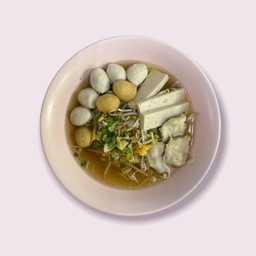 เกาเหลาลูกชิ้นหมูรวมน้ำใส