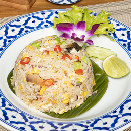 ข้าวผัดปลาเค็ม