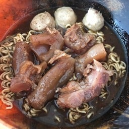 ก.ศิริชัย ก๋วยเตี๋ยวเรือกะลา สาขา ตลาดรุ่งเรือง