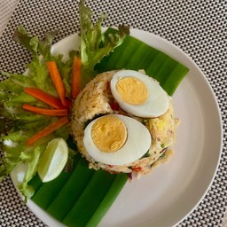 ข้าวยำไข่ต้ม