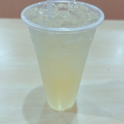 น้ำใบเตย