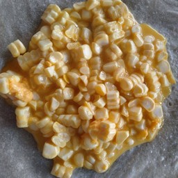 โรตีหนานุ่มใส่ข้าวโพดใส่ไข่