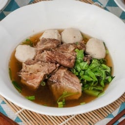 เกาเหลา ลูกชิ้น เนื้อเปื่อย