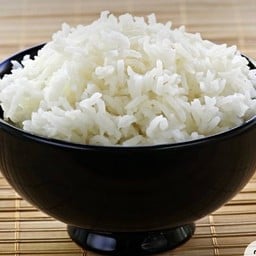 กะเพราซอยเก้า (สูตรพริกแห้ง)