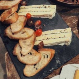 TRUFFLE BRIE