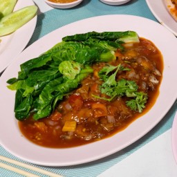 เป็ดอบยอดผัก