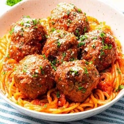 meatballs (pork) สปาเก็ตตี้มีทบอล