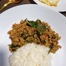 กะเพราเลียจาน(3ต.)