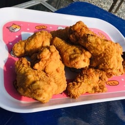 ร้าน ปูน กะ พลู ลูกชิ้นไก่ทอด