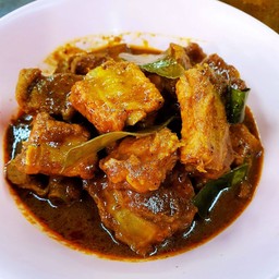 แกงคั่วซี่โครงหมูอ่อน