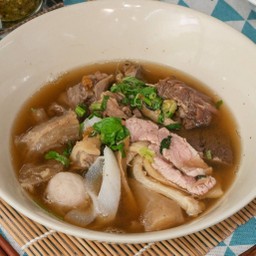 เกาเหลาเครื่องทุกอย่าง