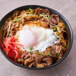 ข้าวหน้าเนื้อสไลด์ - Gyudon