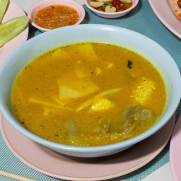 แกงส้มปลากะพง