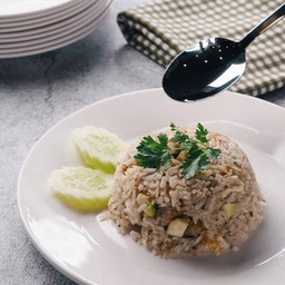 ข้าวผัดปลาเค็ม