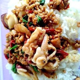 ครัวบ้านบ้าน อาหารตามสั่ง