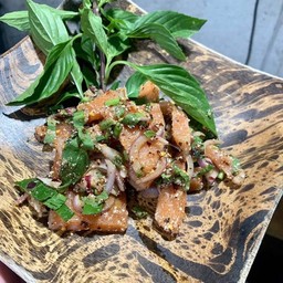 ลาบปลาแซลมอน