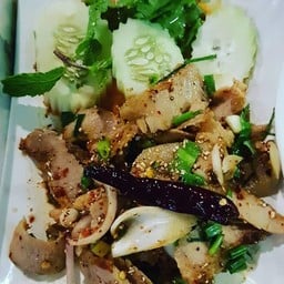 น้ำตกคอหมูย่างแท้