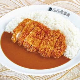 ข้าวแกงกะหรี่ไก่ชุบเกล็ดขนมปังทอด