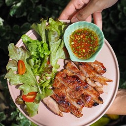 หมูย่างพริกไทยดำ