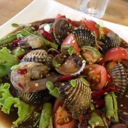 ตำลาวกุ้งดิบหอยแครง