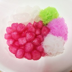 ทับทิมซาหริ่มกะทิสด