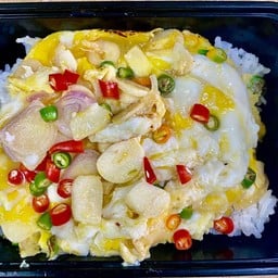ข้าวไข่ขยี้พริกน้ำปลา