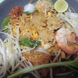 ผัดไทปลาหมึกกุ้ง