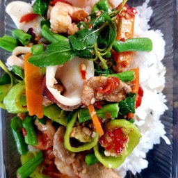 ผัดขี้เมา