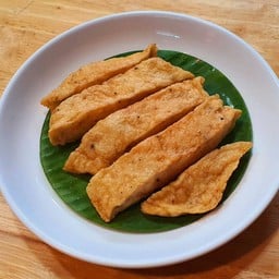 หมูยอทอดใหม่ร้อนๆ