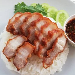 หมูสามชั้นทอดน้ำปลา+น้ำจิ๊มแจ๋ว