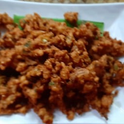 ลาบหมูทอด