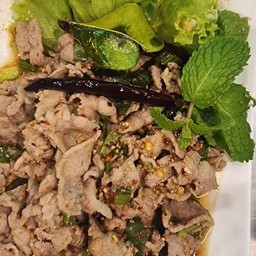 ลาบหมูซอย