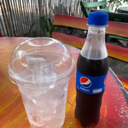pepsi เล็ก +น้ำแข็ง