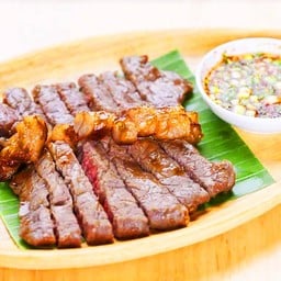 เนื้อย่างจิ้มแจ่ว(เนื้อโคขุน)