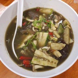 แกงหน่อไม้สด