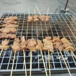 ตามใจเทย....ข้าวเหนียวหมูปิ้ง และ ของย่าง by เจเล่ย์หัวพานเหล็ก