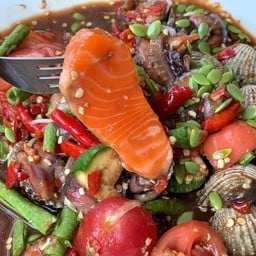 ตำลาวแซลม่อนหอยแครง