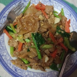 ครัว มังกรทอง อาหารตามสั่ง