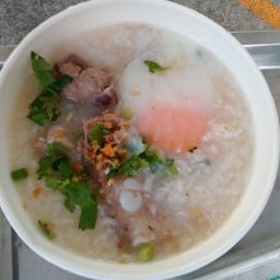 เหม่ง ข้าวต้มหมู