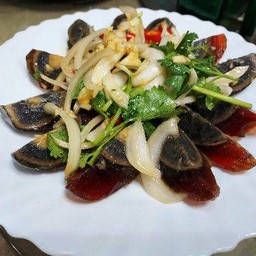 凉拌皮蛋 ยำไข่เยี่ยวม้า